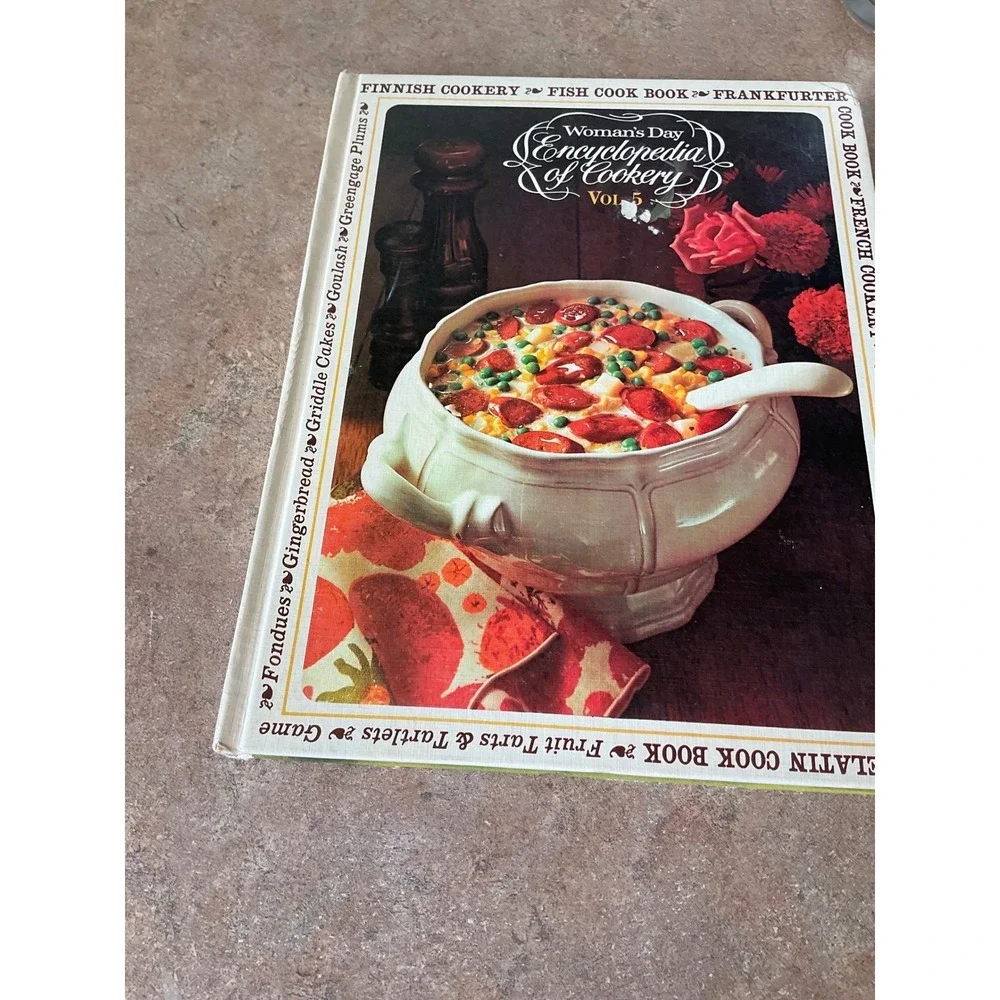 Woman's Day Encyclopedia of Cookery Volume 5 Hardcover‎ Vintage Cookbook 1966